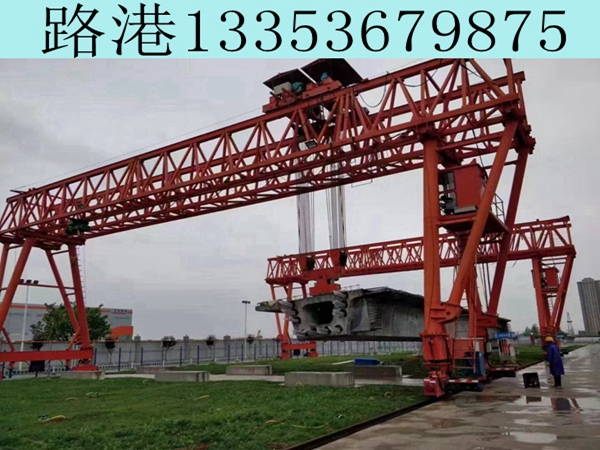 轨道式液压龙门吊的调试和维护